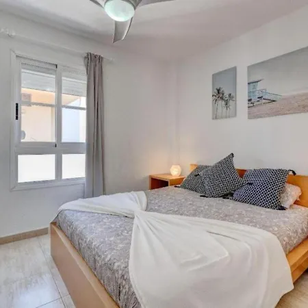 Panoramic Ocean View 3 Bedroom Retreat With Pool In Costa Adeje By Aqua Vista Tenerife Lägenhet